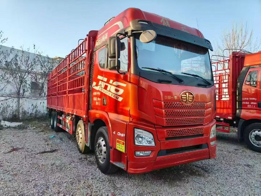 一汽解放JH6系列460马力仓栅式载货车