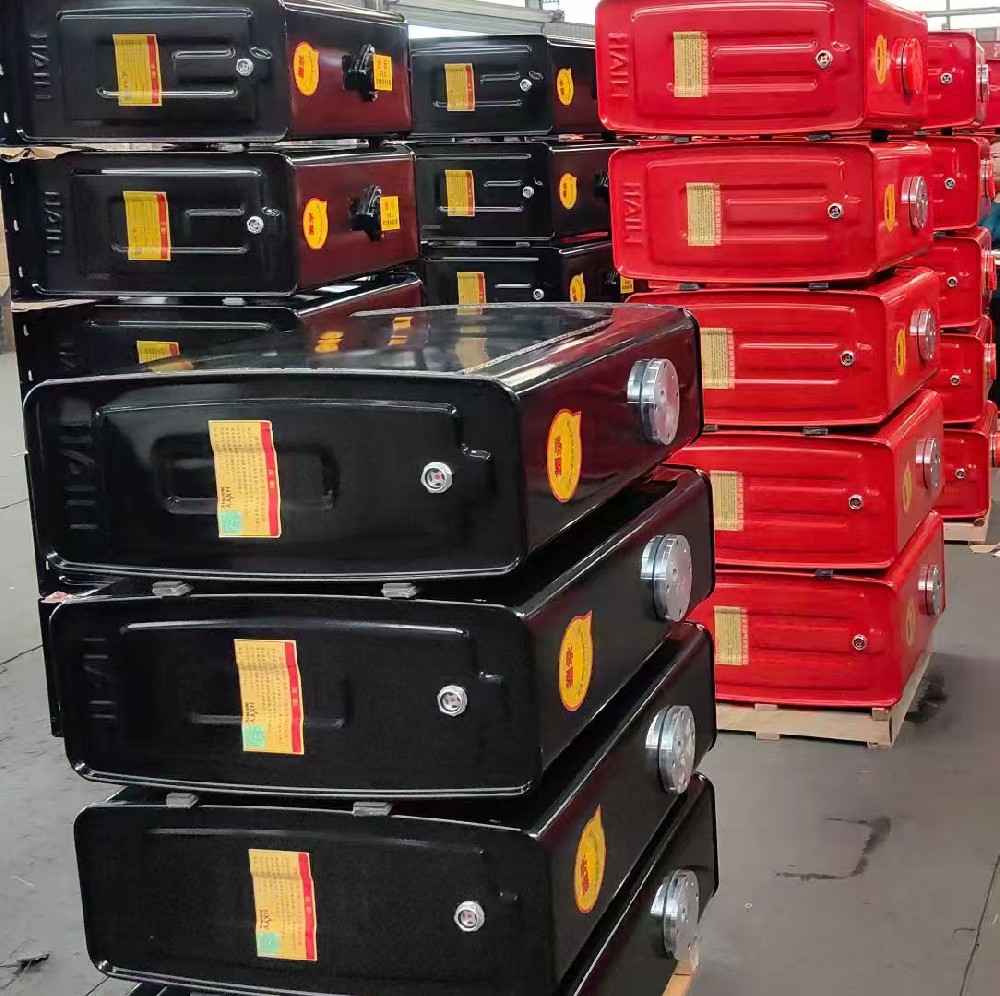 货车，重型卡车的燃油箱